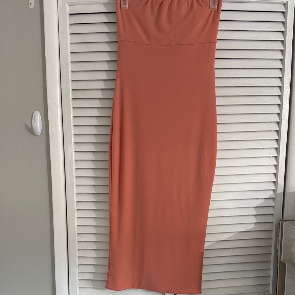 Kittenish Strapless Coral Dress